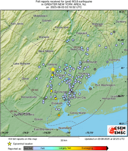 #Earthquake 11 mi NW of New York City (New York) 7 min ago (local time 22:18:52). Updated map - Colored dots represent local shaking & damage level reported by eyewitnesses. 